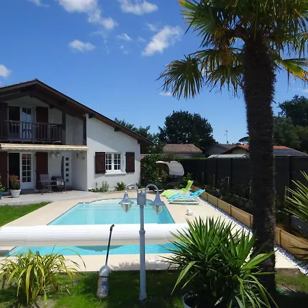 펜션 Maison Familiale Landaise Pour 2 Couples, Enfants Azur